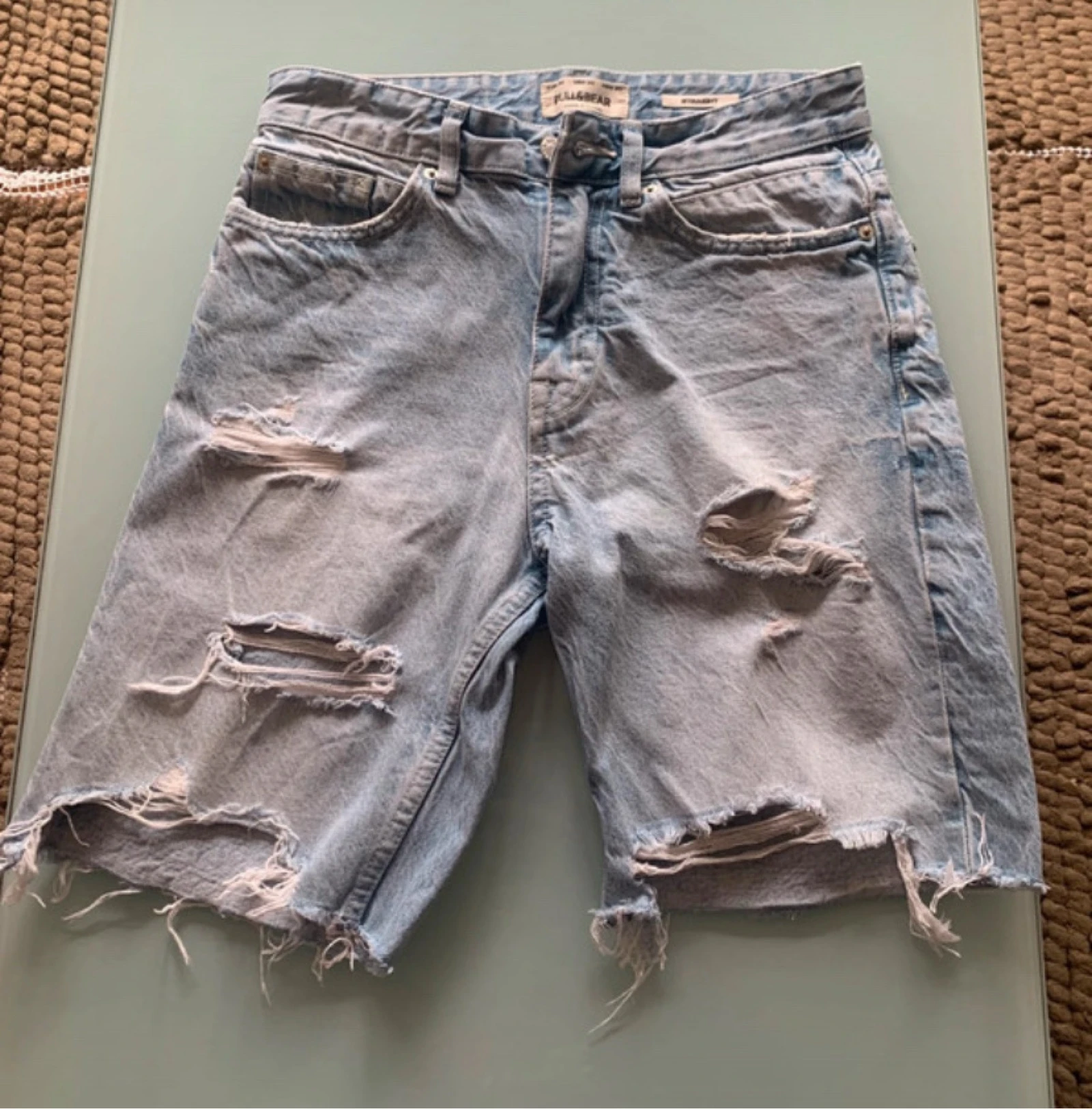  Vaqueros cortos rotos Pull & Bear Talla S 